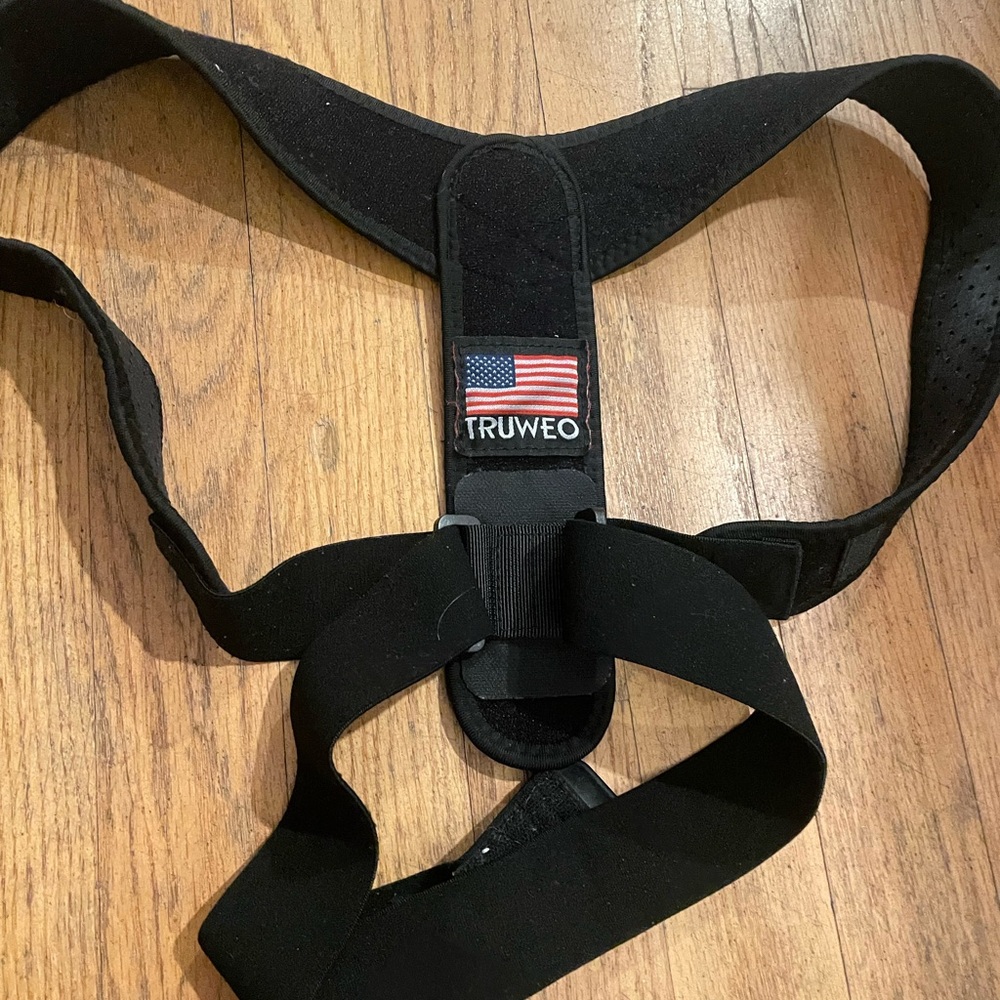 TRUWEO Posture Corrector - Black